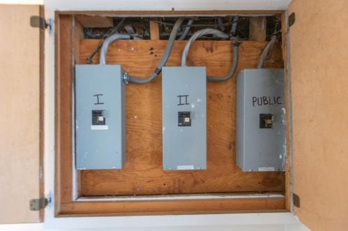 24 Newtonville Ave, Newton MA 02458-1828 exterior