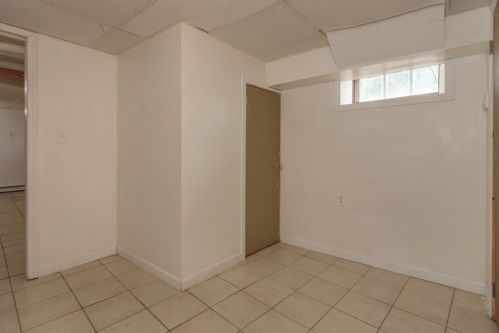 3 Mt Vernon St, Lawrence MA 01843-3206 exterior