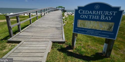 1176 Bayview Ave, Shady Side MD 20764-9523 exterior