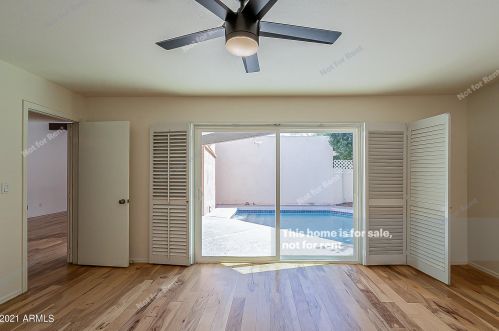 237 Denton Ln, Phoenix AZ 85014-2676 exterior