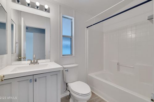 17834 17th St, Phoenix AZ 85022-1670 exterior