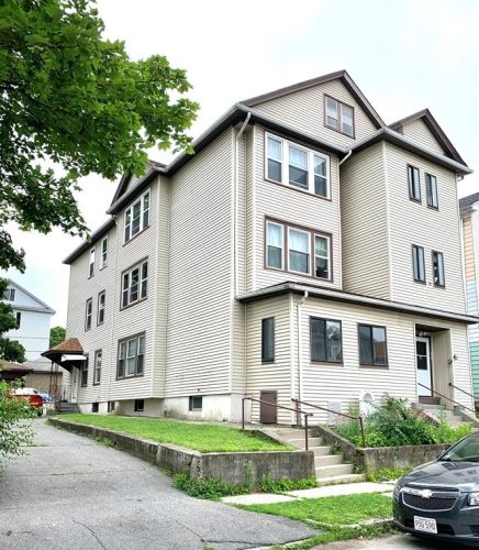 10 Woodford St, Worcester, MA 01604-5423