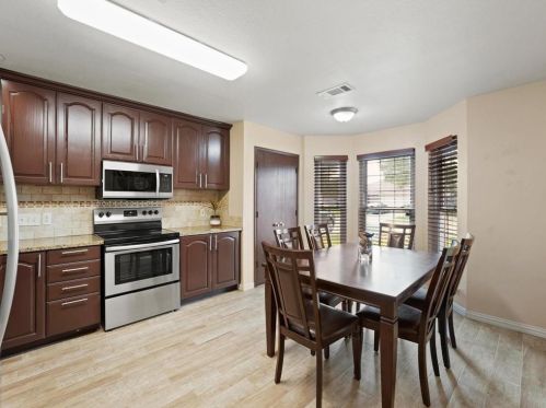 4702 Grovetree Ln, Garland TX  75043-8228 exterior