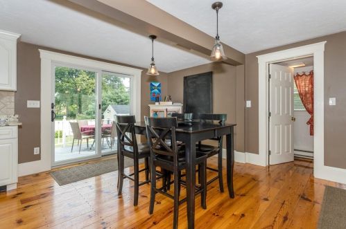 118 Messinger St, Canton MA 02021-3947 exterior