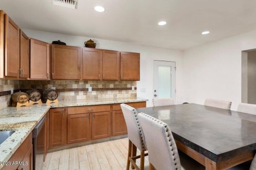 9604 15 Pl, Phoenix AZ 85024-3649 exterior