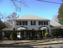 60 Oldham Rd, Newton, MA 02465-2329