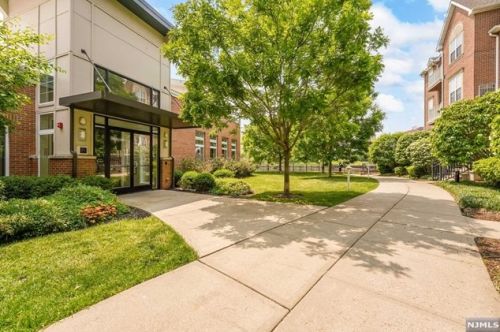 200 Dey St, East Newark NJ  07029-1883 exterior