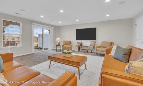 80 Kyle Dr, Tinton Falls NJ 07712-7535 exterior