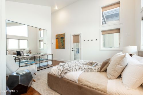 2722 Est Dr, Park City UT 84060-6877 exterior