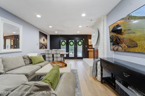 44 Buckingham Dr, Jackson Twp NJ 08527-2633 exterior