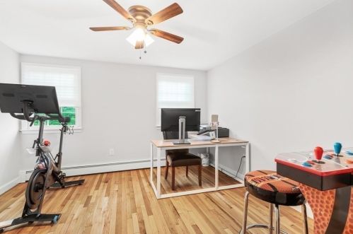 18 Pennacook St, Norfolk MA  02056-1117 exterior