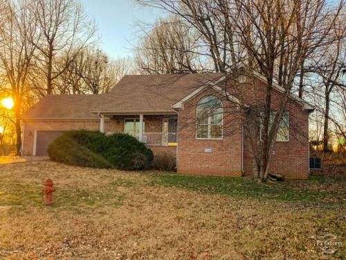 107 Carlisle Dr, Madisonville, KY 42431-9173