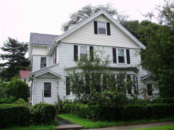 574 Grove St, Newton, MA 02462-1317