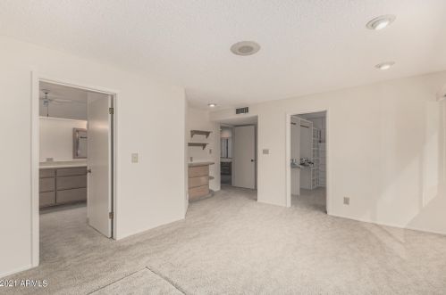 11420 Ahwatukee Dr, Phoenix AZ 85044-3102 exterior