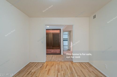 237 Denton Ln, Phoenix AZ 85014-2676 exterior