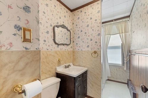 29 Halmstad St, Worcester MA 01607-1520 exterior