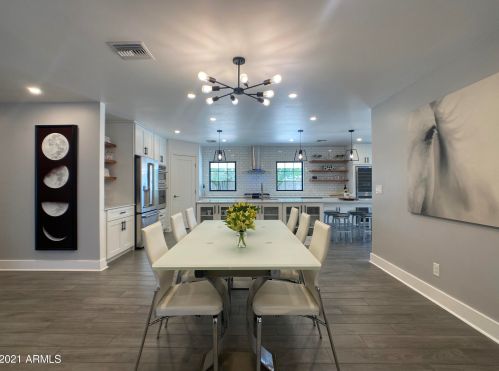 2423 Beryl Ave, Phoenix AZ 85021-2480 exterior