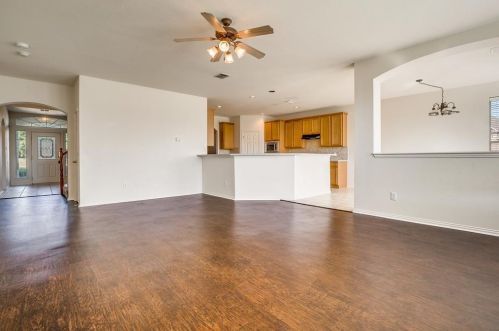 1205 Coastal Dr, Garland TX  75043-1877 exterior