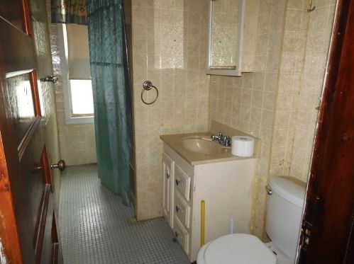 44 Montgomery St, Lawrence MA 01841-1228 exterior