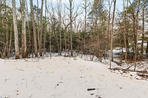 30 Bridle Path, Amherst MA 01002-1632 exterior