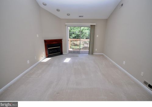 1304 Tristram Cir, West Deptford NJ 08051-2256 exterior