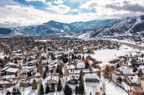 1682 Cutter Ln, Park City UT 84098-7518 exterior