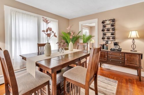 5 Scadding St, Taunton MA 02780-1100 exterior