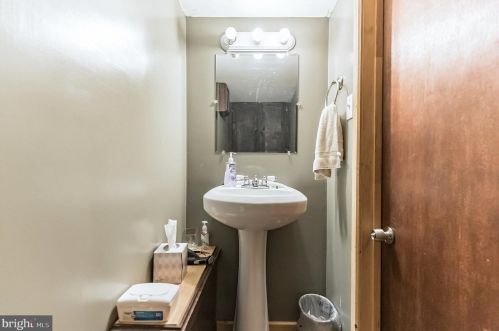 152 Spruce Ave, West Deptford NJ 08093-1118 exterior