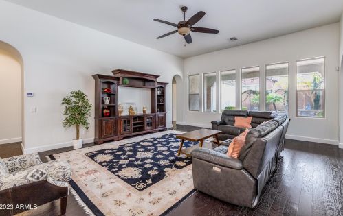 2923 Constance Way, Phoenix AZ 85042-7224 exterior