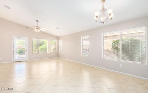 24216 27 Pl, Phoenix AZ 85016-7443 exterior