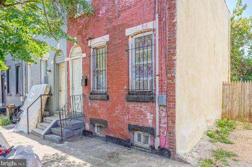 2112 Cambria St, Philadelphia, PA 19132-2632