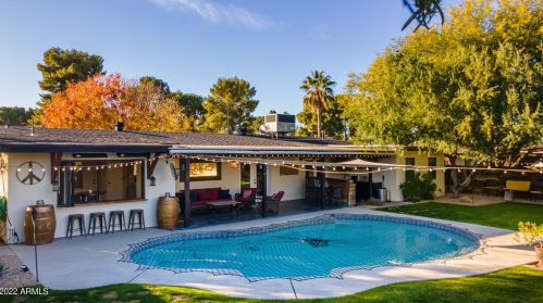 11605 37 Pl, Phoenix AZ 85050-2699 exterior