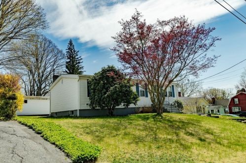 6 Benson St, Worcester MA 01604-3303 exterior