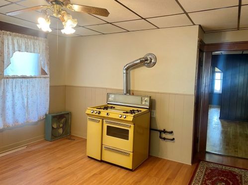 31 Arthur St, Worcester MA 01604-3807 exterior