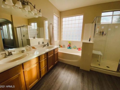 1843 Dunbar Dr, Phoenix AZ 85041-6350 exterior