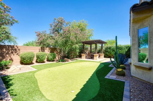 33044 26th Ln, Phoenix AZ  85085-8915 exterior