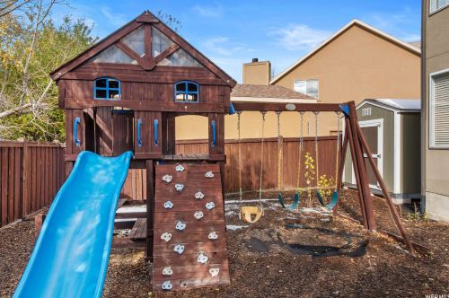 9232 Stone Ridge Cir, Sandy UT 84093-2698 exterior