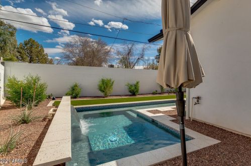 4013 49 Pl, Phoenix AZ 85018-2965 exterior