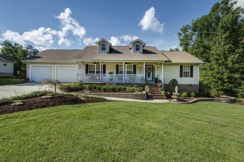 17382 Meadow Creek Rd, Monterey TN  38574-3550 exterior