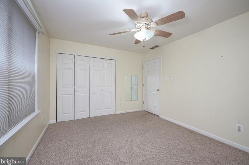 1421 Tristram Cir, West Deptford NJ 08051-2264 exterior