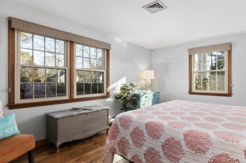 16 Joshuas Way, Chatham MA 02633-1565 exterior