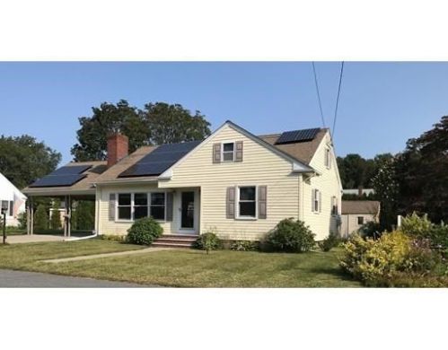 33 Harbeck St, New Bedford, MA 02743-1514