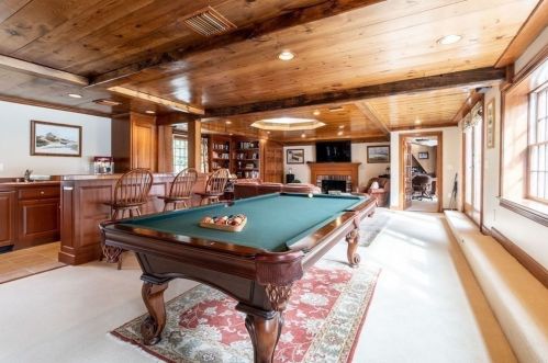 61 Brg St, Hingham MA 02061-2333 exterior