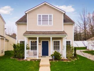 2591 Ashley Meadow Dr, Columbus, OH 43219-6218