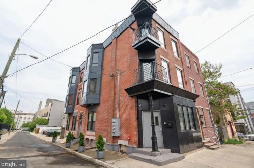 855 16th St, Philadelphia, PA 19146-2120