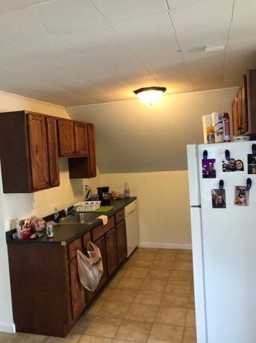 27 Upsala St, Worcester MA 01610-2044 exterior