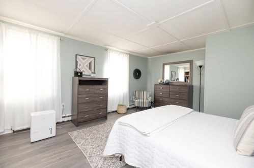 16 Pne St, Taunton MA 02780-3006 exterior