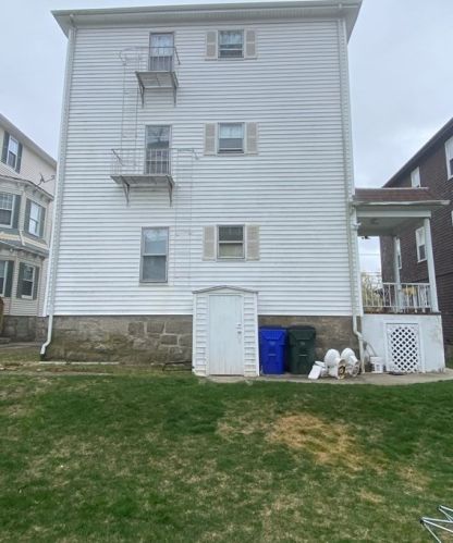 76 Stetson St, Fall River MA 02720-5328 exterior