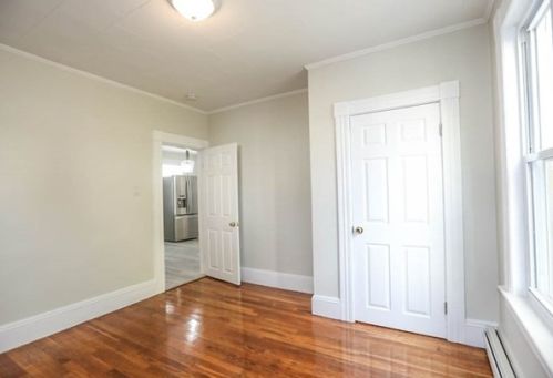 69 Lexington St, Lawrence MA 01841-2525 exterior