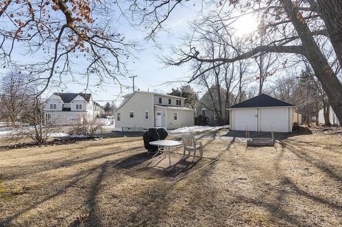 6 Idalla Rd, Worcester MA 01606-1043 exterior